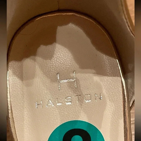 💥Halston rose gold block heel sandal Shoe
Style: HH/PRACTICL2-S Women’s 8 - Picture 4 of 9